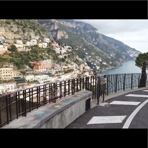 Meet your Posher, Madiha